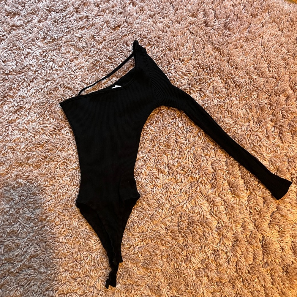 Beginning Boutique One Shoulder Bodysuit